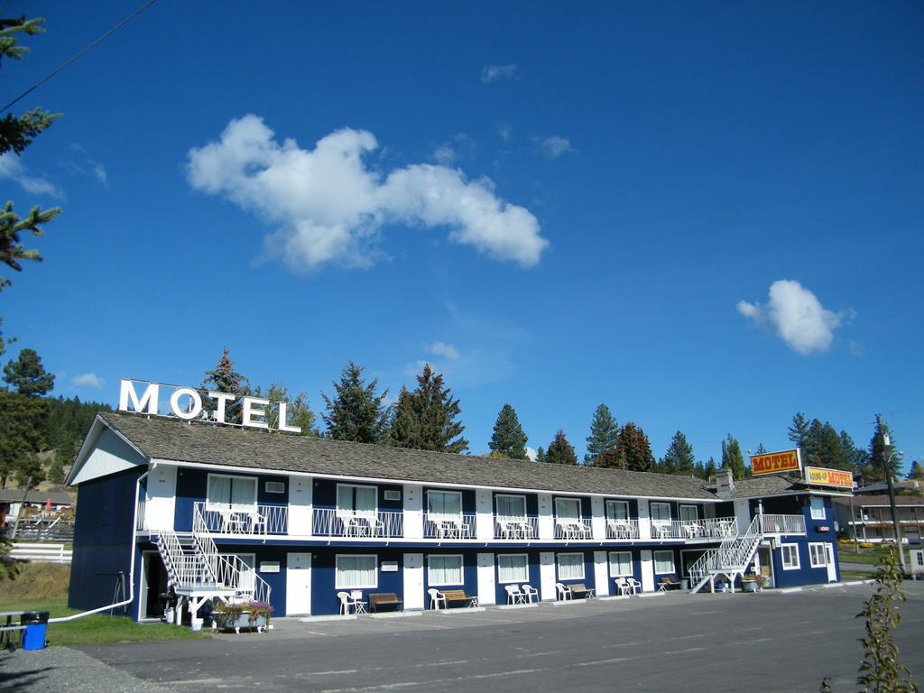 Round-Up Motel Clinton Exterior photo